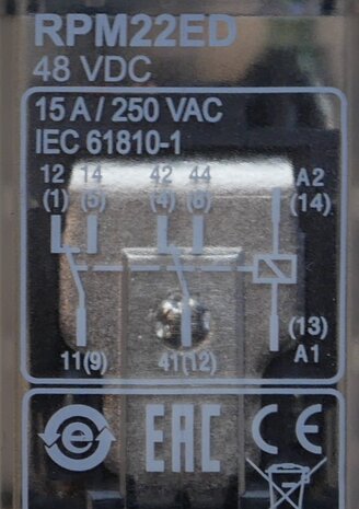 Schneider Electric RPM22ED zelio switching relay AC/DC 2 changeover contact