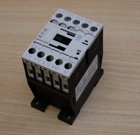 Eaton DILM7-10 Contactor 230/240 V, 22A, 1NO, XTCE007B10