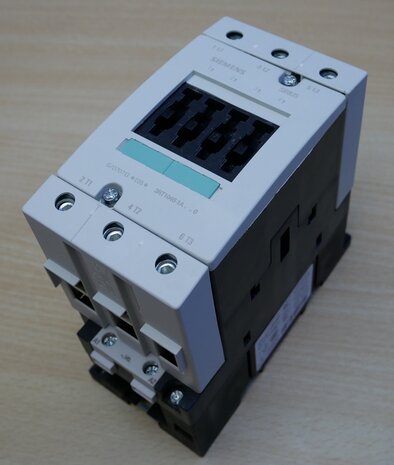 Siemens 3RT1046-1AV00 magneetschakelaar 400V 3P 120A, 3RT10461AV00