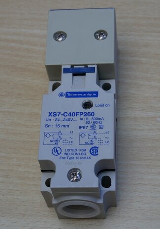 Telemecanique XS7-C40FP260 Proximity switch, switching distance 12mm 24-230 volts AC