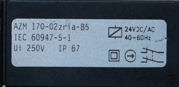 Schmersal AZM 170-02ZRIA-B5 24V DC/AC Safety switch (gebruikt)