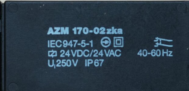 Schmersal AZM 170-02zka safety interlock Switch 24V AC/DC 40-60Hz IP67