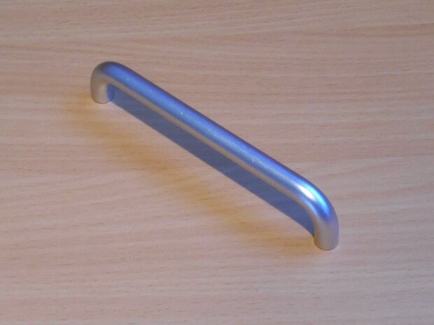 Grip handle aluminum 135x25x8 mm bore size 128mm