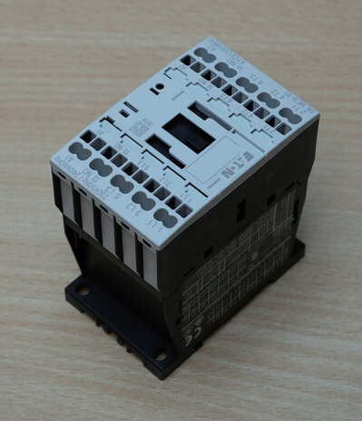 Eaton DilMC9-10 magneetschakelaar ac 4KW 9A ac3 veerklemaansluiting 3P+1NO 230V