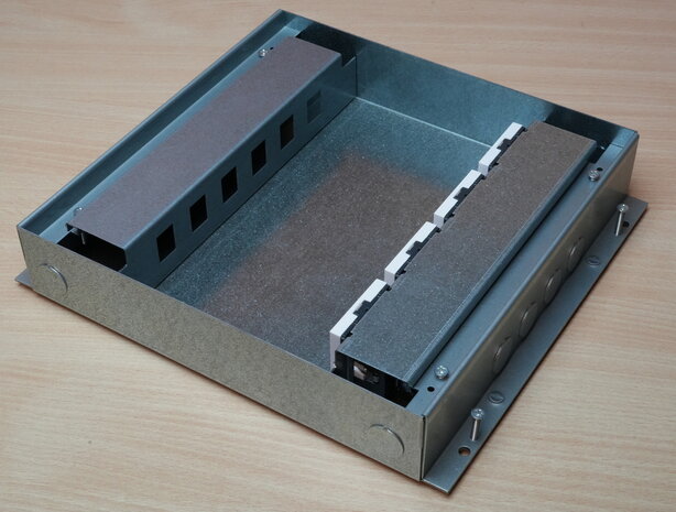HPL 715.0310 Vloerdoos instort 50mm 4x 230V + 6x DATA evs deksel 15mm