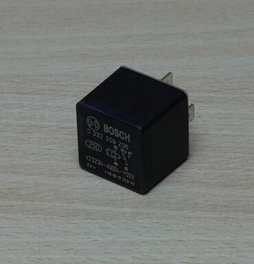 Bosch-0332209206-Relais-24V
