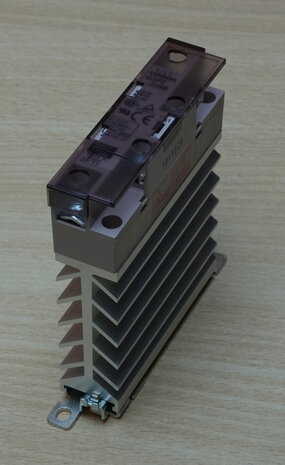 Omron-G3PE-225B-Solid-state-relais-25A