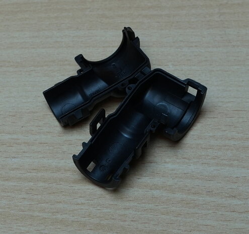 TE Connectivity / AMP 1534789-1 adapter 90 deg 4/7 pos