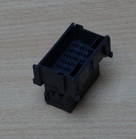TE Connectivity / AMP 1-967630-2 Connector FLACHSTE-GEH2,8 21P 3 rows