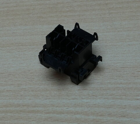 TE-Connectivity-AMP-929505-4-Connector-FF-TAB