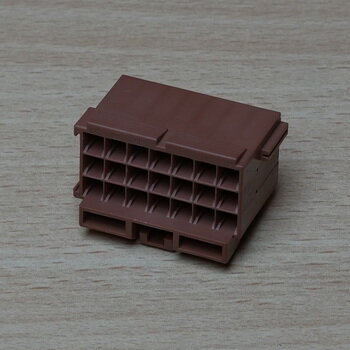 TE Connectivity / AMP 1-967625-1 Connector JUN-POW-TIM GEH 21P bruin