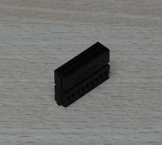 TE Connectivity / AMP 962108-2 Connector automobiel 2X9P MQS BU-GEH 18P