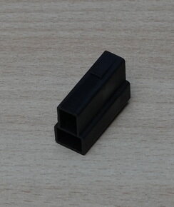 Multi-connector voor vrouwelijke vlakstekerhuls 2p T-opstelling Zwart