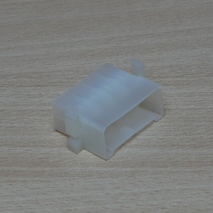 TE Connectivity / AMP 280430 connector 8P nylon 6,35mm