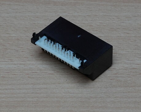 Yazaki 7386-2047-30 Automotive Connector PCB 24P