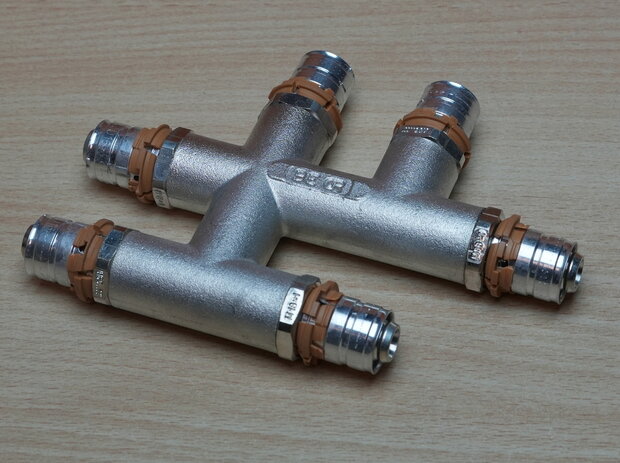 Uponor 1015635 S-Press Universalgelenk 16 x 16 x 16 mm