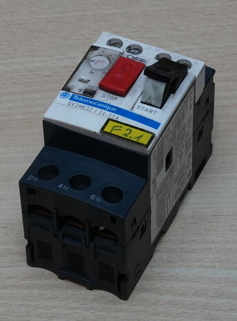 Telemecanique-Schneider-GV2ME32-motorbeveiligingsschakelaar-3P-24A-32A