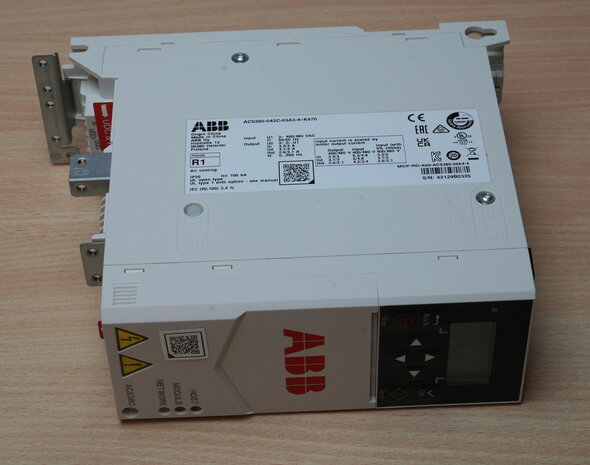 ABB 3AUA0000179989 Frequenzumrichter ACS380-042C-03A3-4+K470, 0,75 kW, 400480 V AC