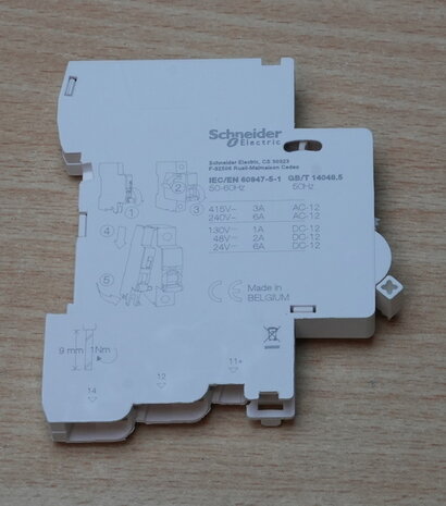 Schneider Electric A9N26924 OF Hulpcontact, 1 C/O, 24-130V DC / 24-415V AC
