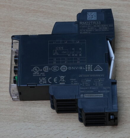 Schneider Electric RM22TR33 Harmony Spannungs&uuml;berwachungsrelais, 3-phasig