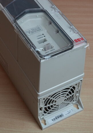ABB ACS580-01-02A7-4+B056+J400+N2901 frequentieregelaar =< 1 kV 3AUA0000130331