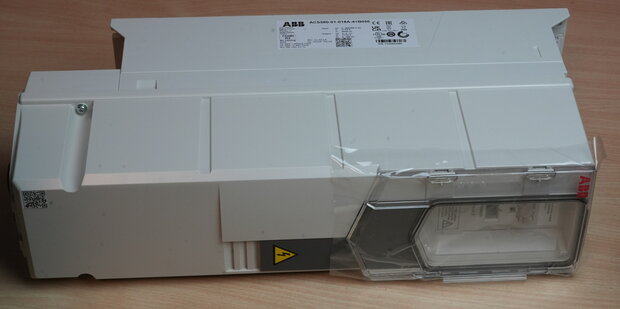 ABB ACS580-01-02A7-4+B056+J400+N2901 frequentieregelaar =< 1 kV 3AUA0000130331
