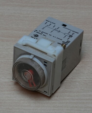 Omron-H2C-tijdrelais-11p