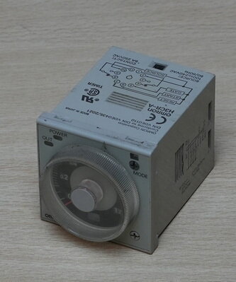 Omron-H3CR-A-tijdrelais-100V-240V-AC-11p