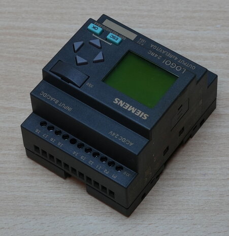 Siemens 6ED1052-1HB00-0BA6 LOGO! 24RC logic module 24V