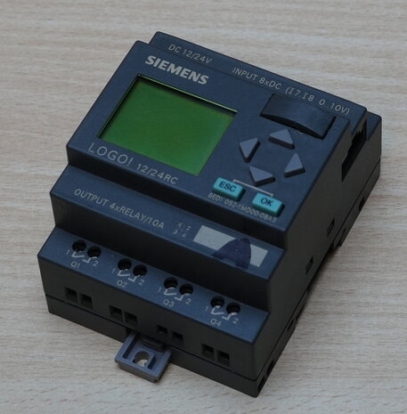 Siemens-6ED1052-1MD00-0BA3-LOGO-12-24RC-logic-module