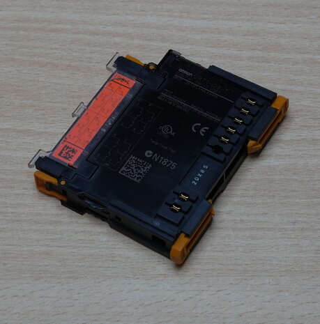 Omron-GRT1-ID8-1-digitale-ingangsmodule-24V-DC