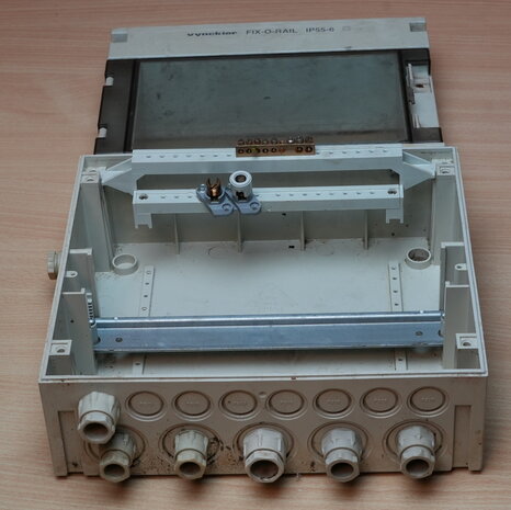 ABB Vynckier Fix-O-Rail Verteilerkasten aus Kunststoff, 285 x 250 x 130 mm