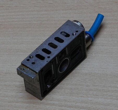 Festo AW-ME-1/8 Aansluitplaat batterijmontage 33406