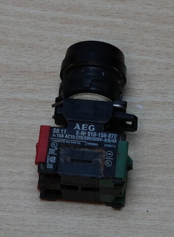 AEG 910-158-072 knop geel 16A