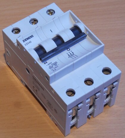 Siemens MCB 5Sx43 B6 400V 3P