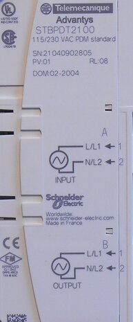 Telemecanique STB-PDT-2100 stroomverdeling module leds en fuse 205597