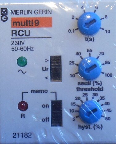 Schneider Merlin Gerin 21182 RCU voltage relay relay 230V 50-60Hz