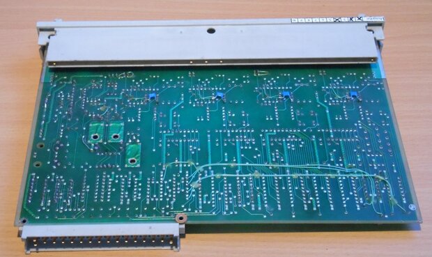 Siemens 6ES5 475-5AA11 Analog Output Module 4AO