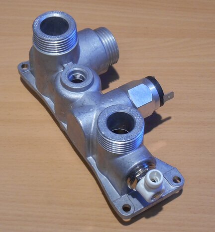 Ferroli 2829610 manifold ww