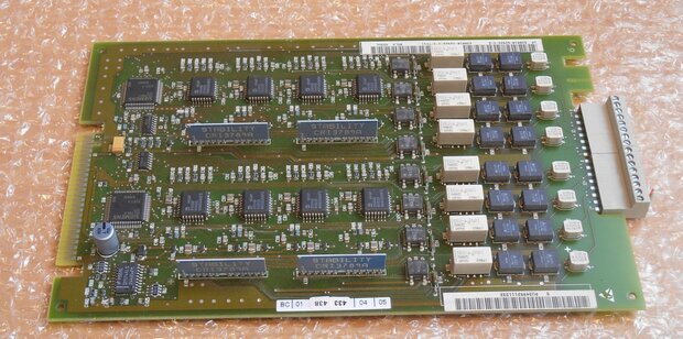 Siemens S30810-Q2925-X-5 8SLA 8-port analog expansion card circuit board