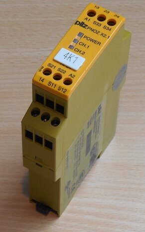 Pilz PNOZ X2.1 relais voor veiligheidsstroomcircuits 774306 24V AC/DC 2n/o