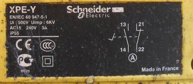 Schneider Electric XPE-Y310 voetschakelaar met kap geel XPEY310