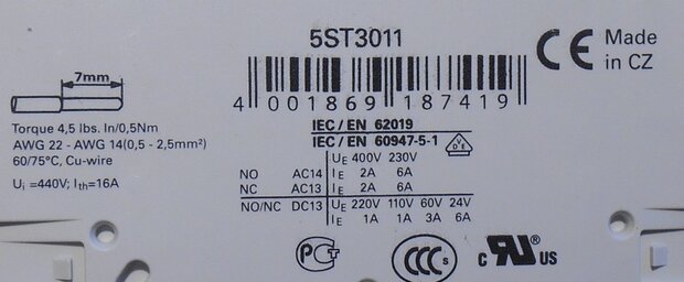 Siemens 5ST3011 auxiliary contact 2NO trip contact