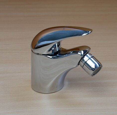 Feliu pays 28228 Sol basin mixer with chrome drain