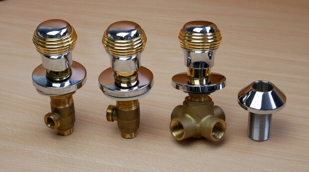 Feliu boet 9504/45 Elegance 4-gats bad/doucheset chroom/goud (zonder douchkop)