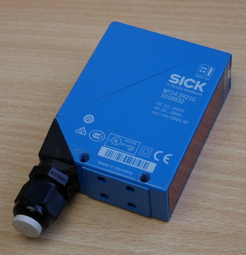 Sick WT24-2R210 Compact Photoelectric Sensor 1016932 