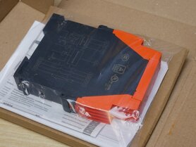Dold LG5924.48/61 Veiligheidsrelais AC50/60HZ 230V 3x NO, 1x NC, 0061918